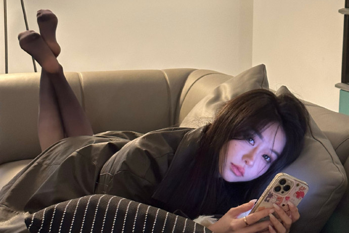 图片[3]-抖音极品美丝博主sia不吃鱼：绝美腿型诱惑写真与高清视频合集大放送 | [思欲楼]