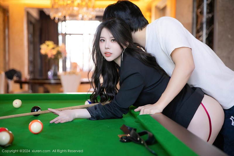 图片[2]-冷感尤物白茹雪：清冷面容与魔鬼身材的反差极致 | 高清私房写真图包下载