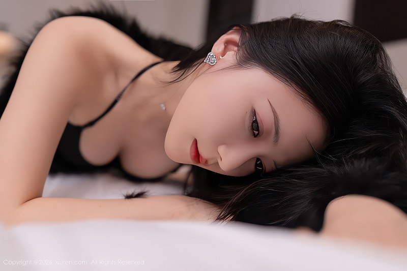 图片[2]-宝藏私拍模特鱼子酱：微距下的性感挑逗与极致写真图包下载 | 高清壁纸